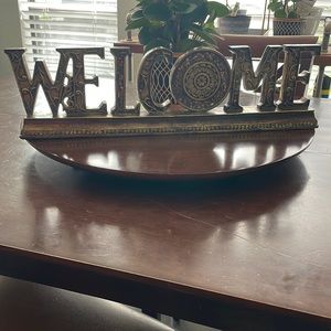 ‘Welcome’ ceramic home decor/sign.
